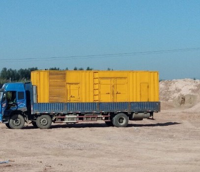 霞山海拔3000m以上地区的变压器外绝缘距离应如何确定？