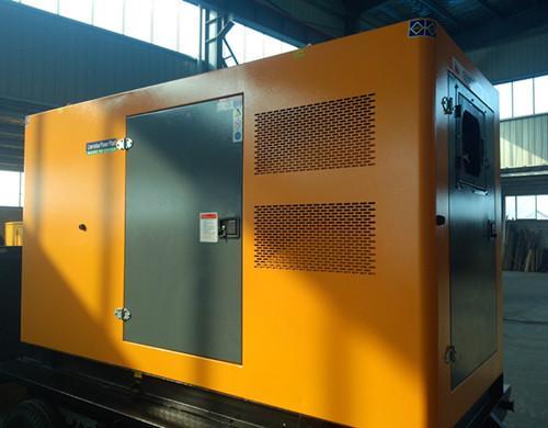 霞山汽油发电机组电瓶电解液的密度应该保持在什么范围？